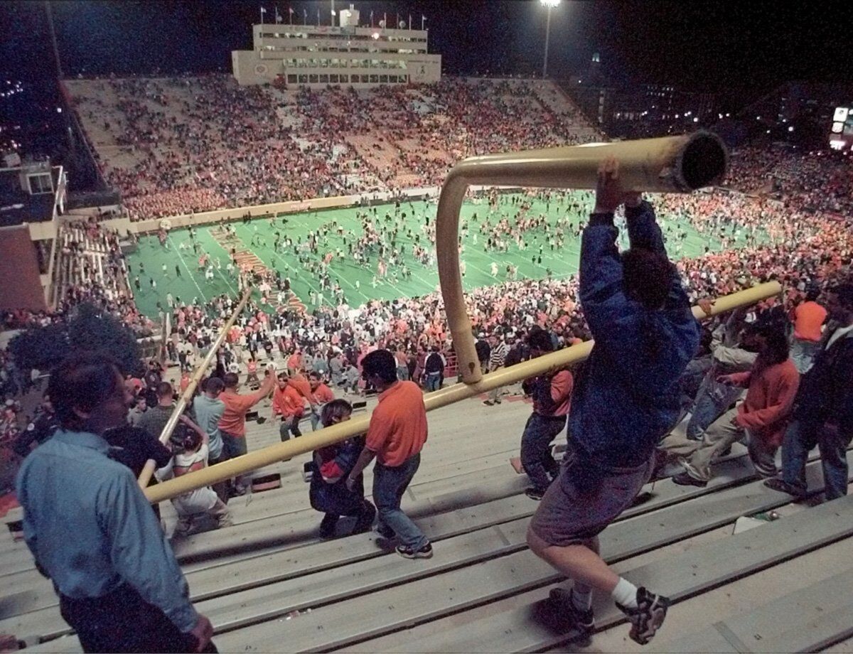 Lewis Field 1998